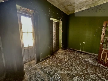 Moradia T4 para Venda em Loule (São Clemente)