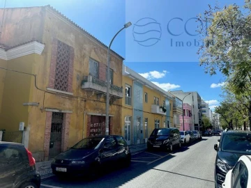 Moradia T4 para Venda em Loule (São Clemente)