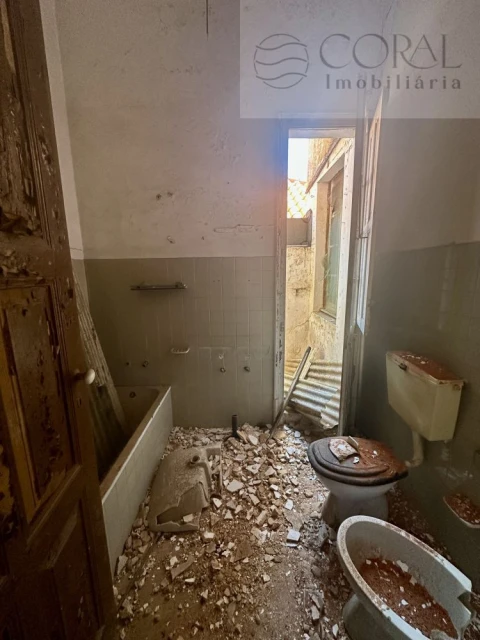 Moradia T4 para Venda em Loule (São Clemente)