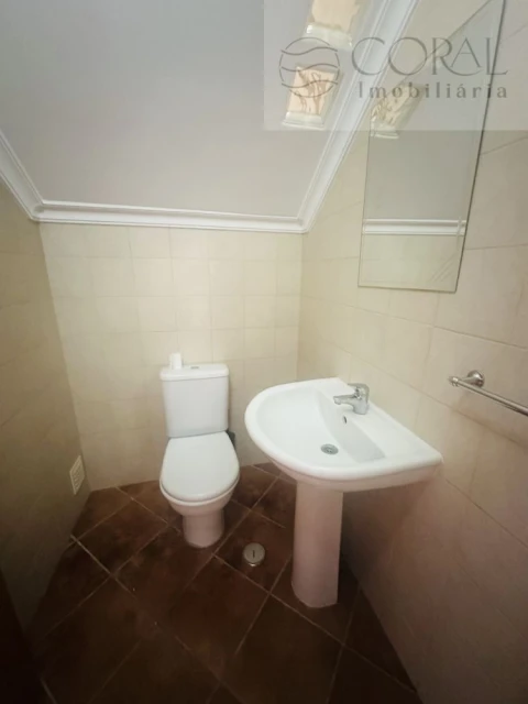 Moradia T3 para Venda em Olhão