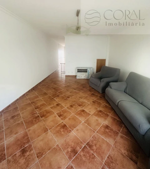 Moradia T3 para Venda em Olhão