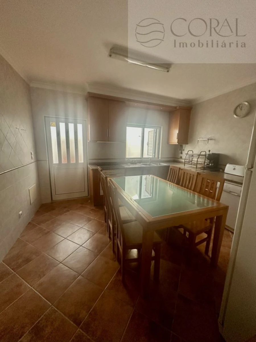 Moradia T3 para Venda em Olhão Foto 13