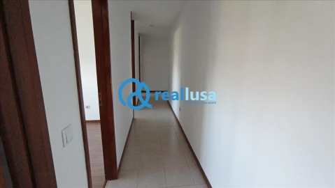 Apartamento T4 para Venda em Perafita, Lavra e Santa Cruz do Bispo