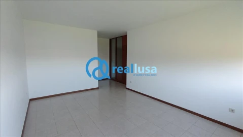 Apartamento T4 para Venda em Perafita, Lavra e Santa Cruz do Bispo