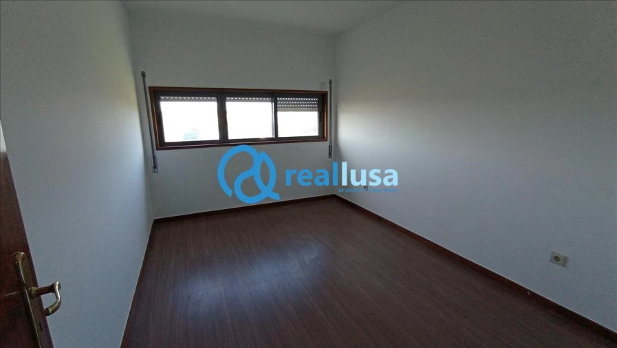 Apartamento T4 para Venda em Perafita, Lavra e Santa Cruz do Bispo Foto 4