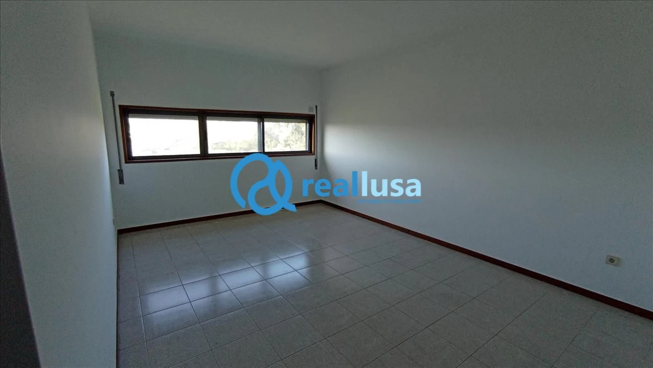 Apartamento T4 para Venda em Perafita, Lavra e Santa Cruz do Bispo Foto 1