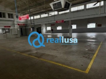 Loja para Venda em Escapães