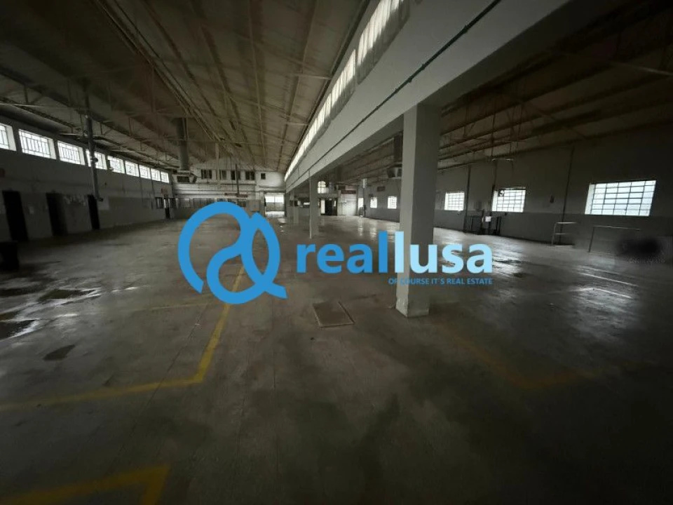 Loja para Venda em Escapães Foto 1