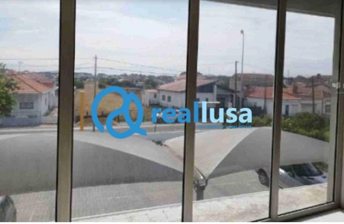 Loja para Venda em Gafanha da Encarnação Foto 2