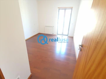 Apartamento T4 para Venda em Oliveira do Douro