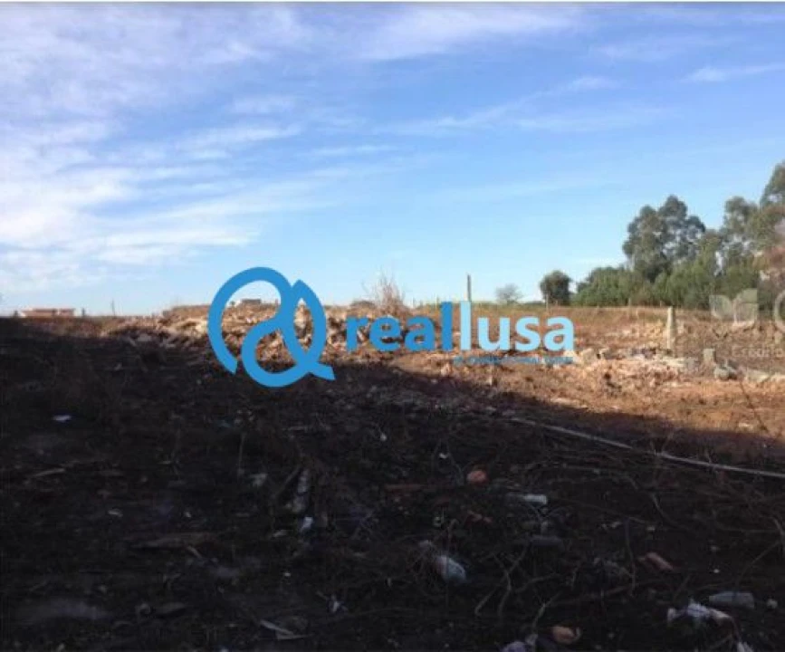 Terreno para Venda em Serzedo e Perosinho Foto 1