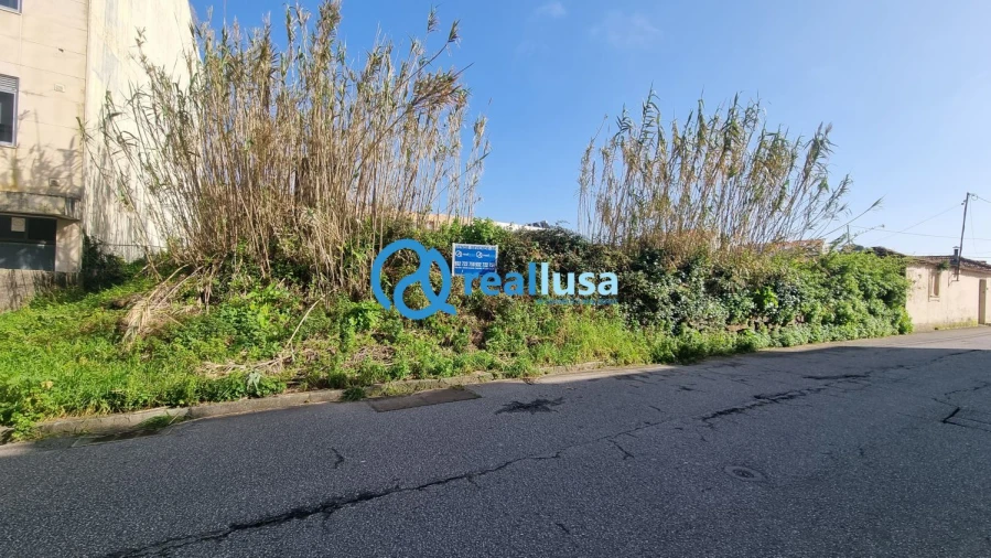 Terreno para Venda em Anta e Guetim Foto 2