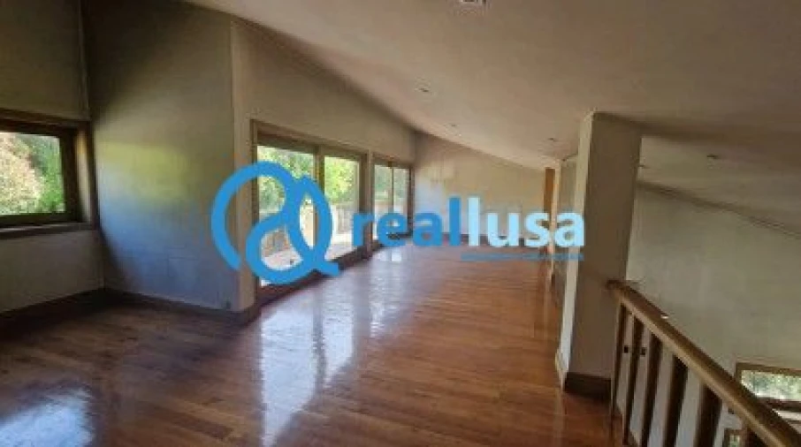 Moradia T8 para Venda em Azurem Foto 3