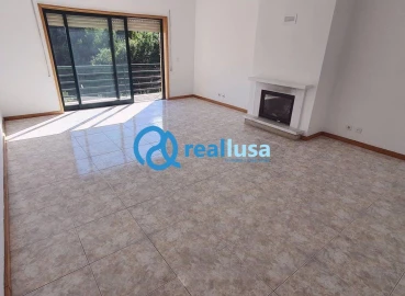 Apartamento T3 para Venda em Pedroso e Seixezelo