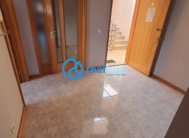 Apartamento T3 para Venda em Pedroso e Seixezelo