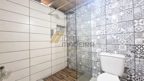 Loja para Venda em Fajã da Ovelha