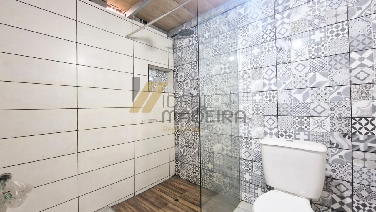 Loja para Venda em Fajã da Ovelha Foto 14