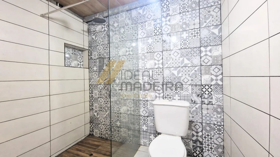 Loja para Venda em Fajã da Ovelha Foto 18