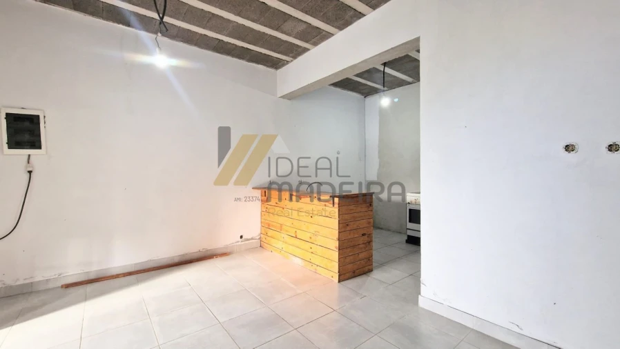 Loja para Venda em Fajã da Ovelha Foto 16