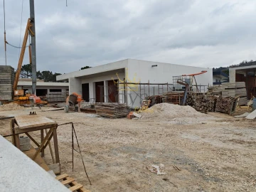 Moradia T3 para Venda em Tornada e Salir do Porto