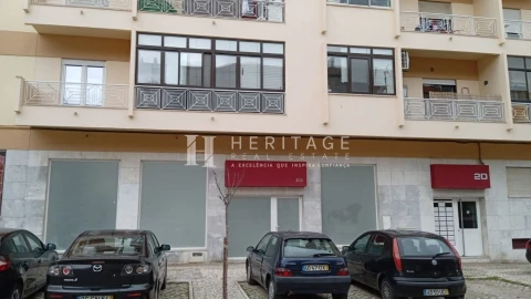 Loja para Venda em Alto do Seixalinho, Santo André e Verderena