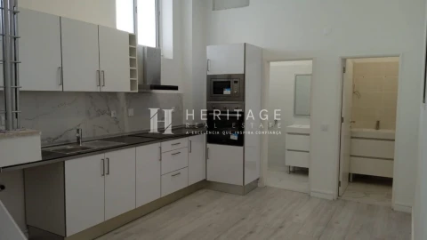 Loja para Venda em Alto do Seixalinho, Santo André e Verderena