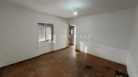 Moradia T2 para Venda em Fernao Ferro