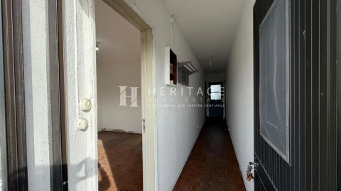 Moradia T2 para Venda em Fernao Ferro