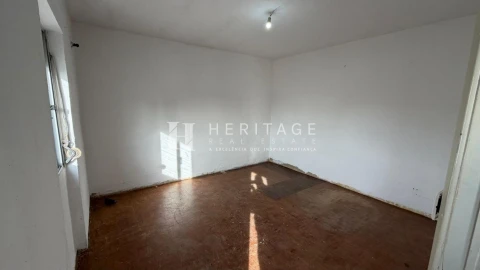 Moradia T2 para Venda em Fernao Ferro