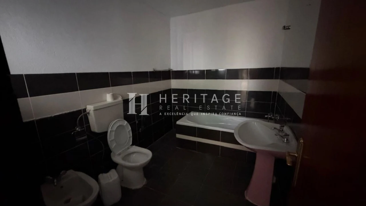 Moradia T2 para Venda em Fernao Ferro Foto 20