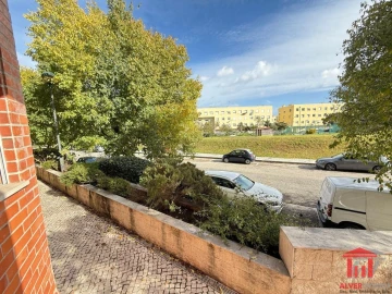 Apartamento T3 para Venda em São Domingos de Benfica