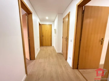 Apartamento T3 para Venda em São Domingos de Benfica