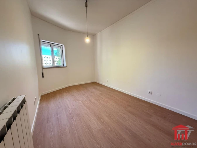 Apartamento T3 para Venda em São Domingos de Benfica Foto 18