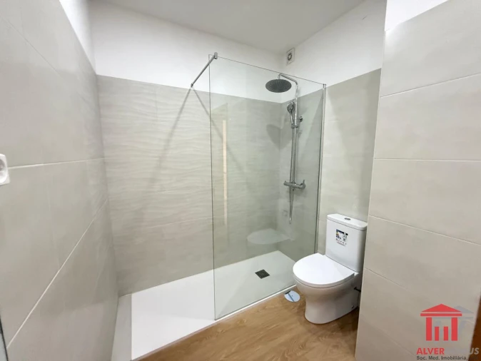 Apartamento T3 para Venda em São Domingos de Benfica Foto 12