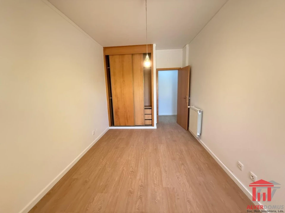Apartamento T3 para Venda em São Domingos de Benfica Foto 19