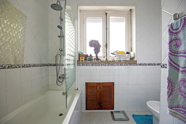 Apartamento T4 para Venda em Barreiro e Lavradio Foto 9