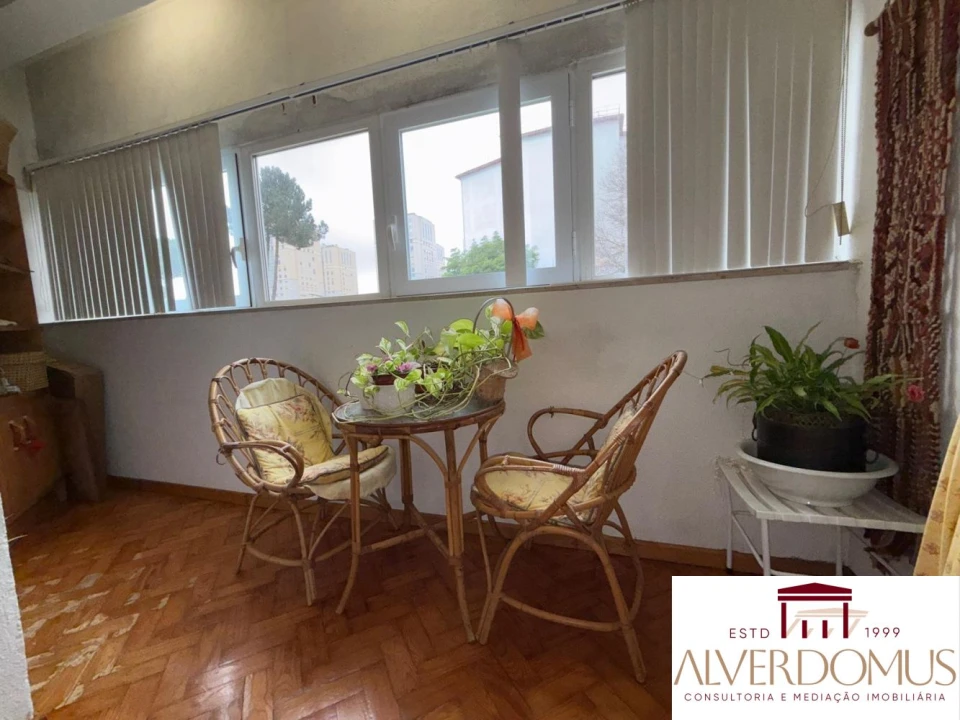 Apartamento T4 para Venda em Olivais Foto 7