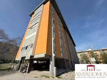 Apartamento T4 para Venda em Olivais