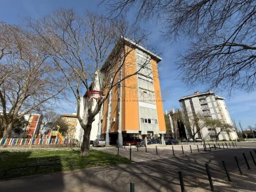 Apartamento T4 para Venda em Olivais