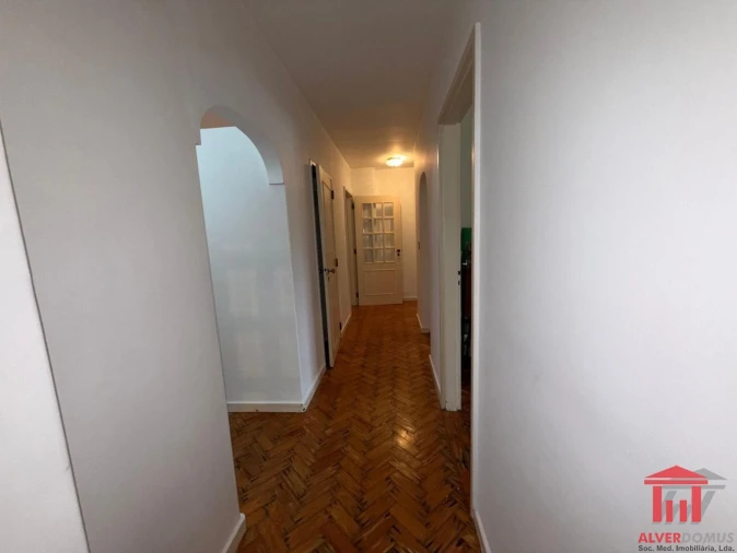Apartamento T4 para Venda em Olivais Foto 24