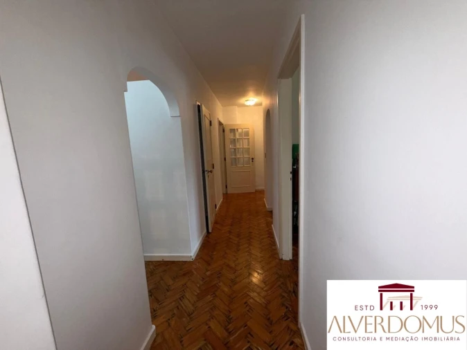Apartamento T4 para Venda em Olivais Foto 25