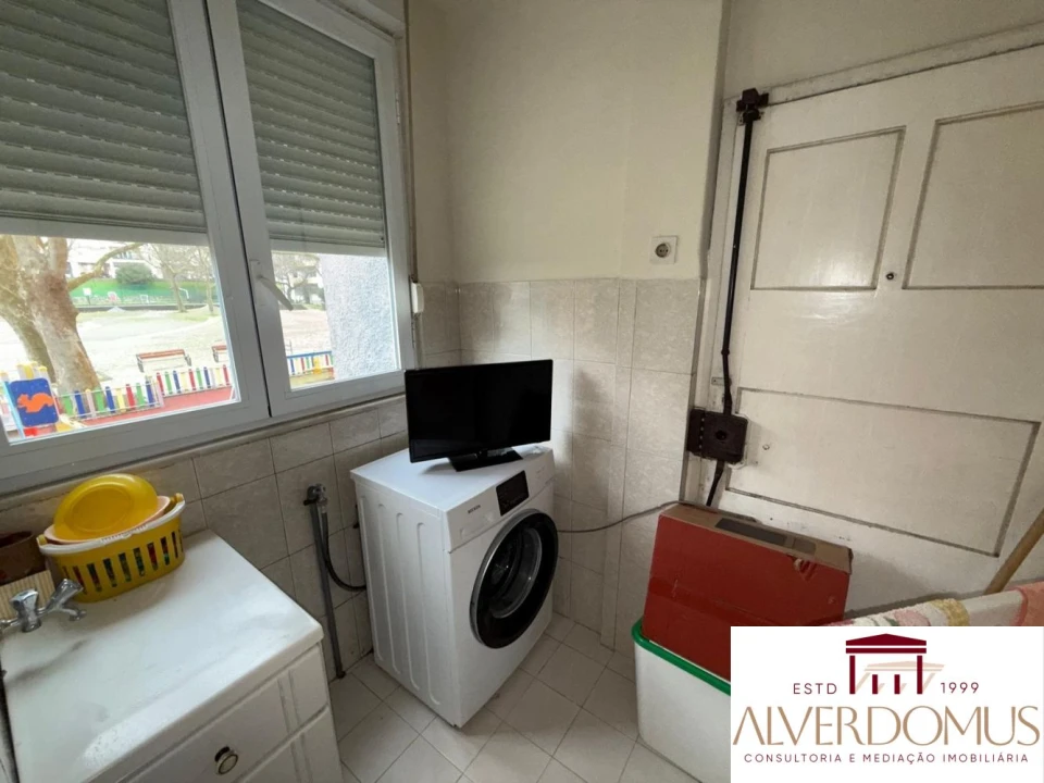 Apartamento T4 para Venda em Olivais Foto 13