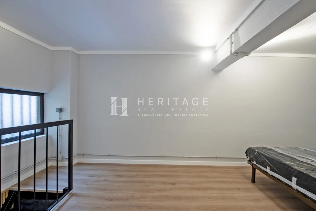 Loja para Venda em Baixa da Banheira e Vale da Amoreira Foto 23