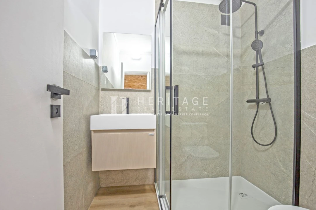 Loja para Venda em Baixa da Banheira e Vale da Amoreira Foto 27