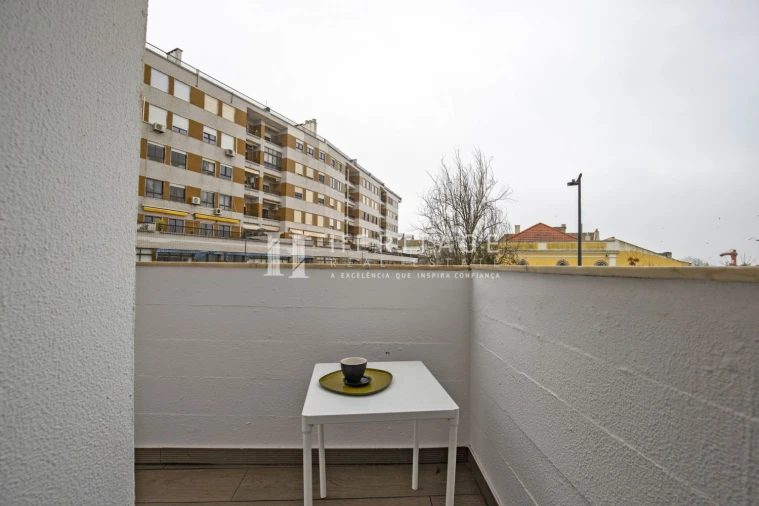 Apartamento T3 para Arrendamento em Barreiro e Lavradio Foto 13