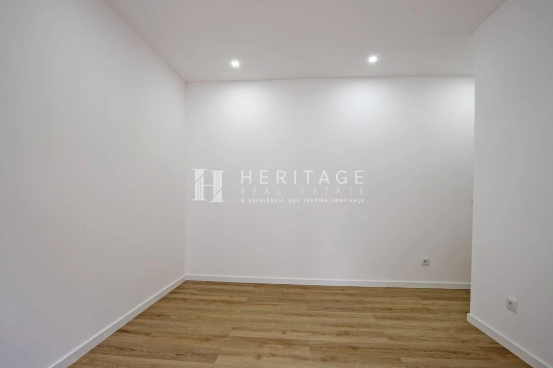 Apartamento T3 para Arrendamento em Barreiro e Lavradio Foto 16