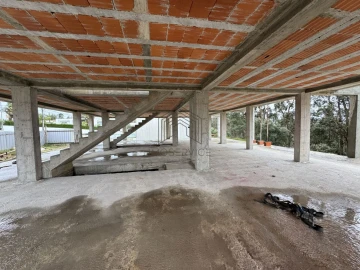 Moradia T3 para Venda em Argoncilhe