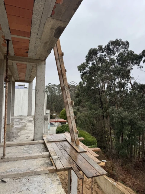 Moradia T3 para Venda em Argoncilhe