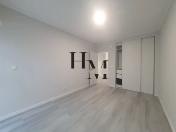 Apartamento T2 para Venda em Oeiras e São Julião da Barra, Paço de Arcos e Caxias