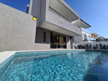 Moradia T5 para Venda em Cascais e Estoril